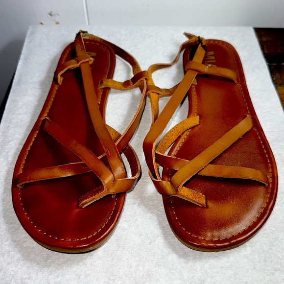 MIA Strap Brown Sandals Size 9, Clean. Gently Used, Great Condition. - Picture 1 of 3